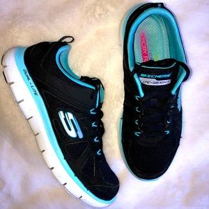 Skechers Flex Appeal 2.0. Worn once. Sz 6.5